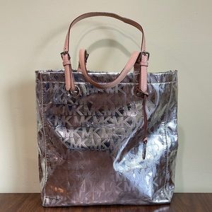 MICHAEL Michael Kors Signature Tote